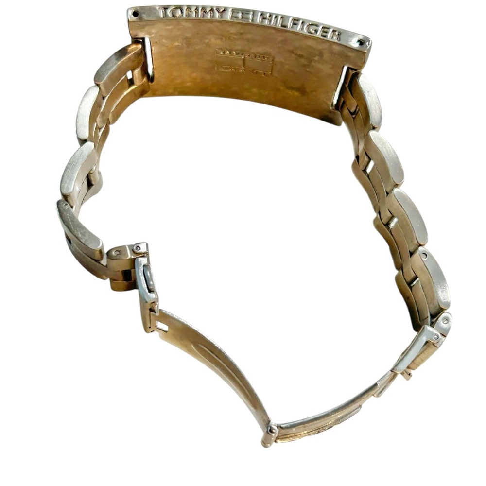 Tommy Hilfiger Unisex Bracelet
Stainless Steel Watchband Look - Picture 16 of 16